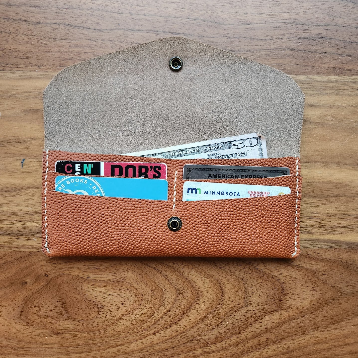 LIMITED: Long Wallet